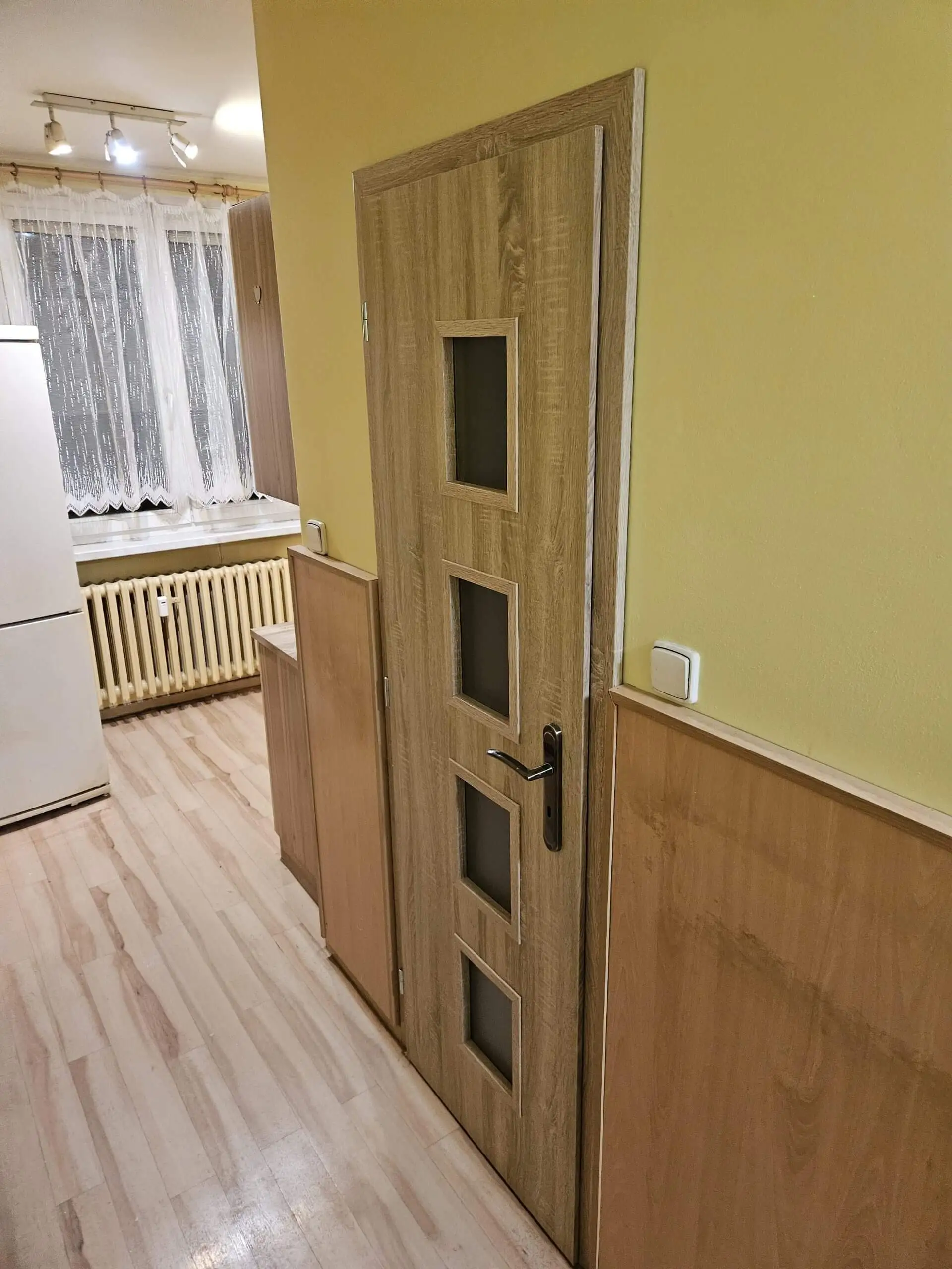 Montáž obložkových dveří